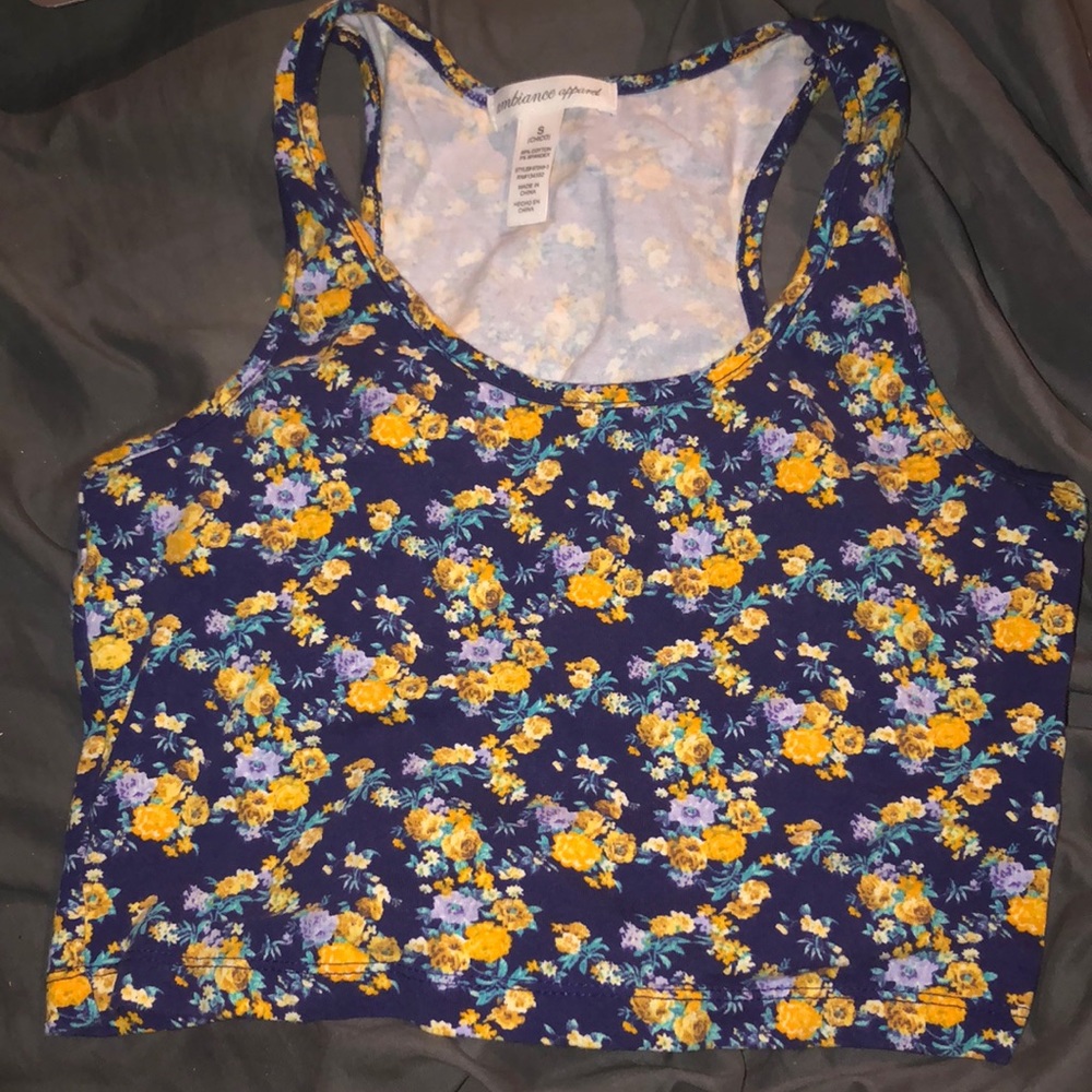 flowery crop top